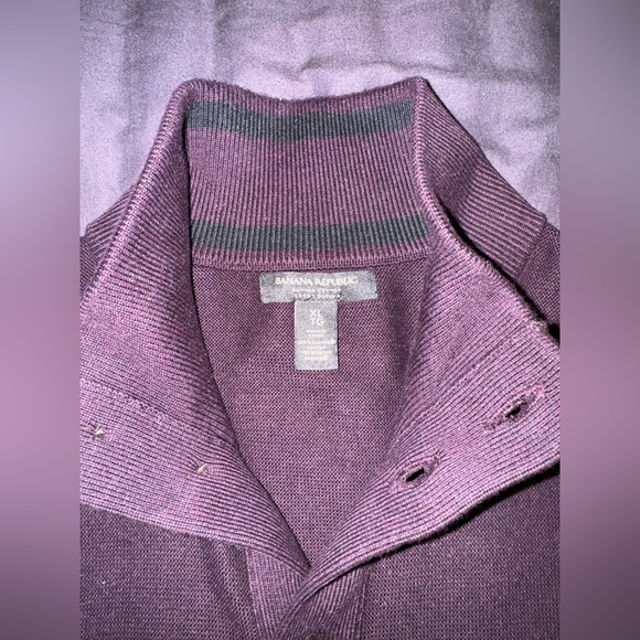 Banana Republic Speciality Burgundy Mock Neck Cardigan - Picture 2 of 3